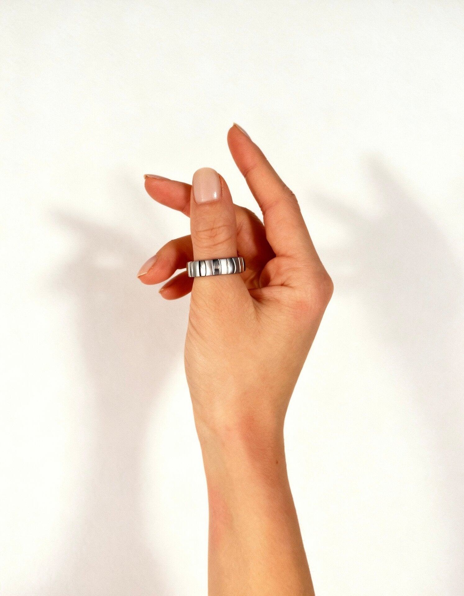 freepik__ultrarealistic-highfashion-editorial-photograph-of__88415.jpg